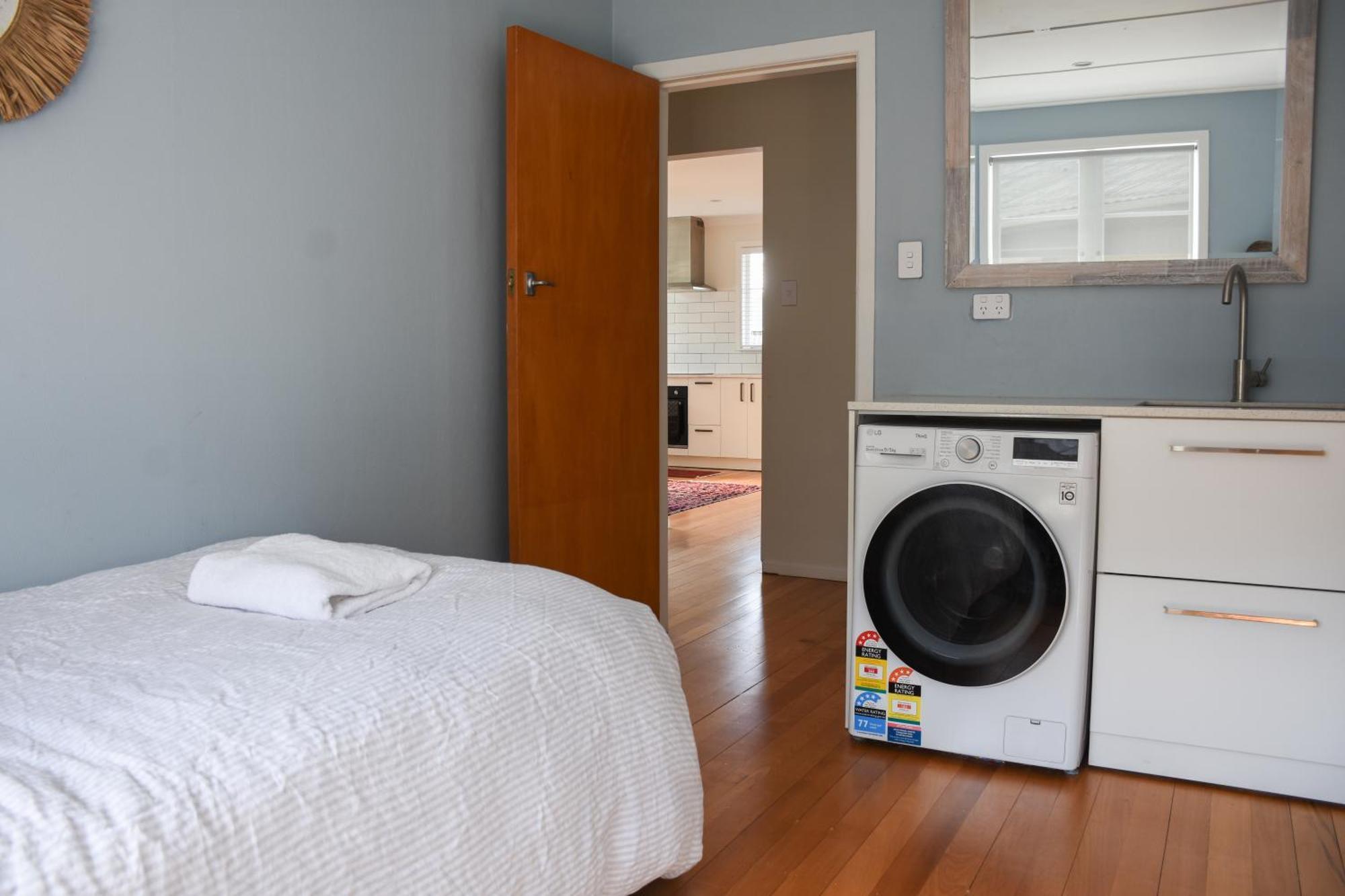 Beautiful Home With Short Stroll To Havelock Village Havelock North Ngoại thất bức ảnh