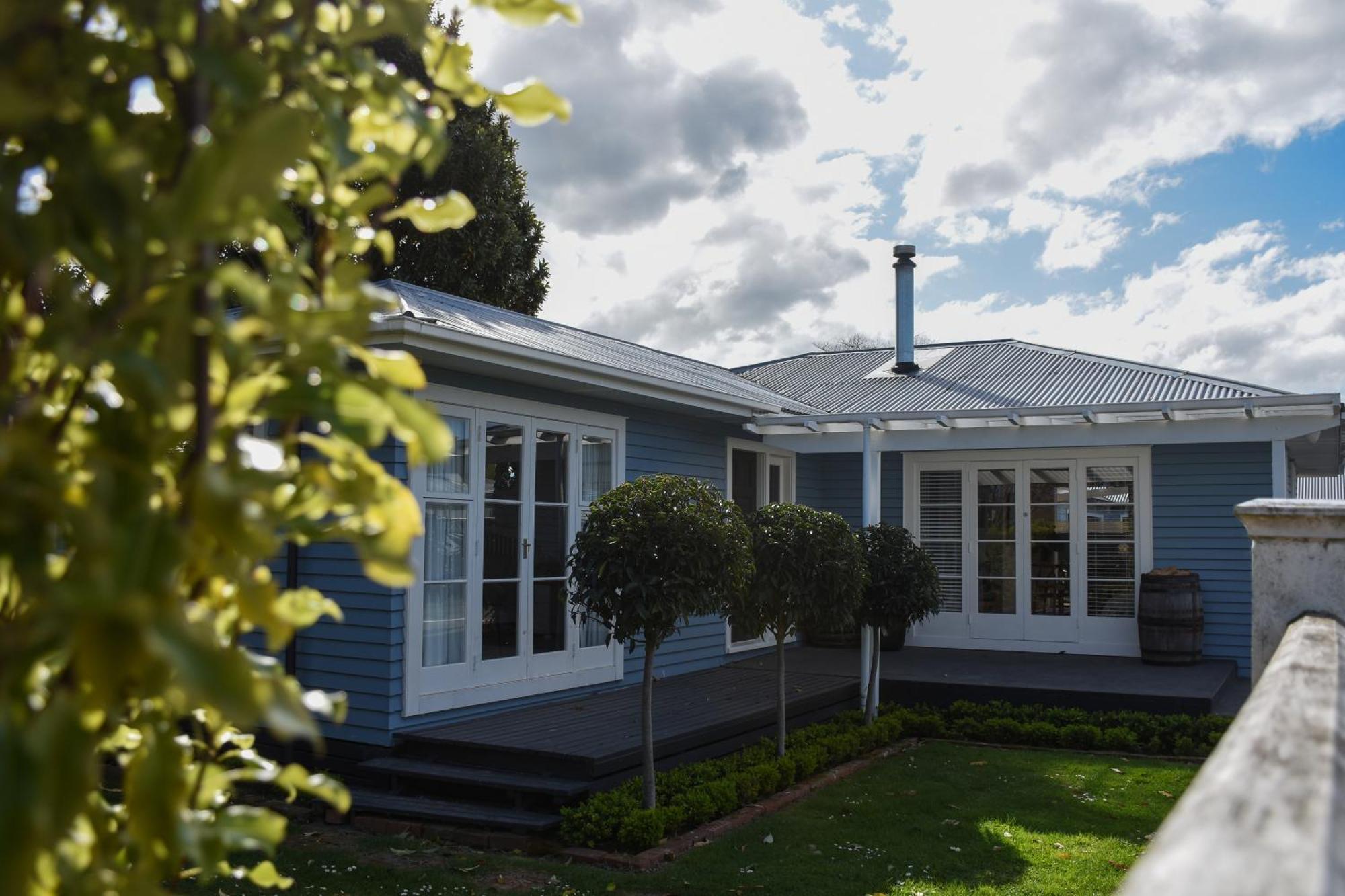 Beautiful Home With Short Stroll To Havelock Village Havelock North Ngoại thất bức ảnh