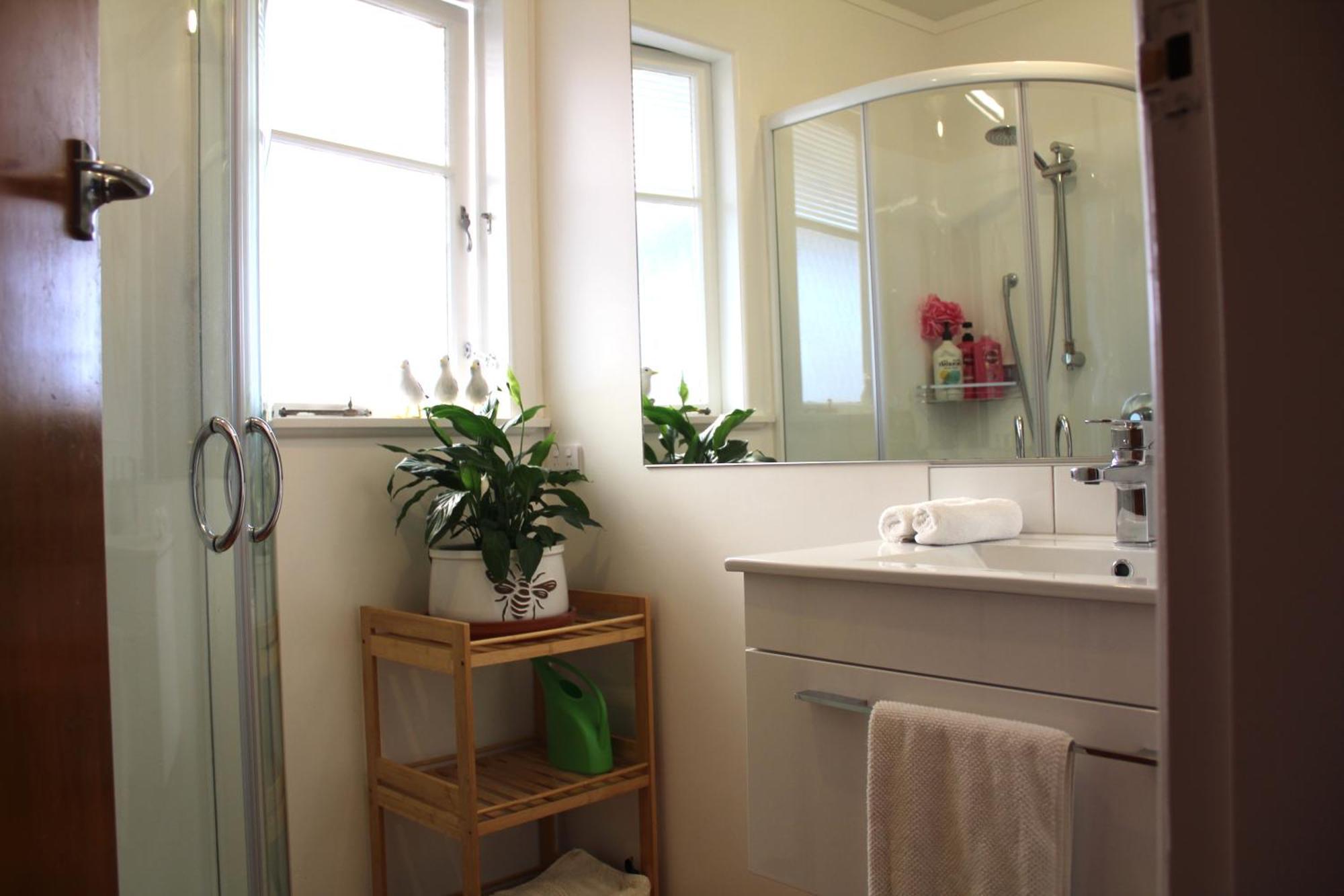 Beautiful Home With Short Stroll To Havelock Village Havelock North Ngoại thất bức ảnh